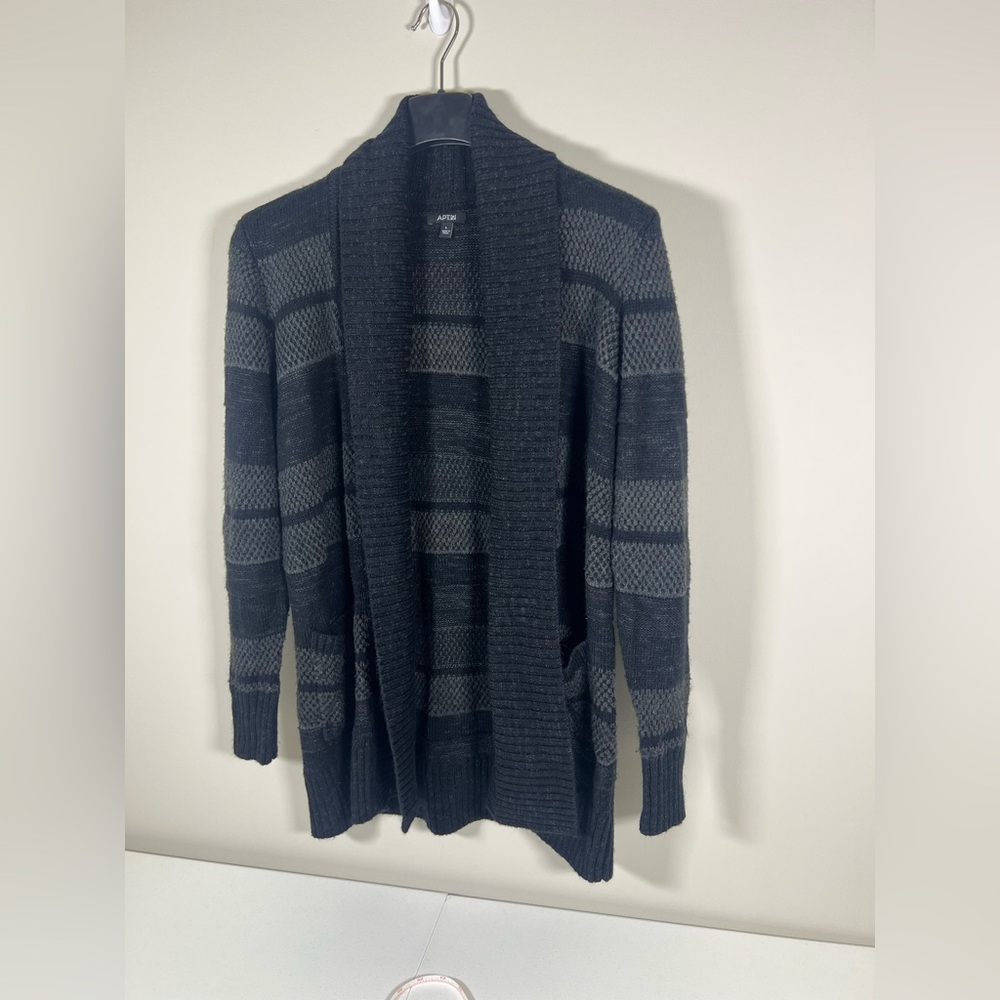 Apt. 9 Women’s Charcoal and Black Open Front Chunky‎ Cardigan - Picture 3 of 6